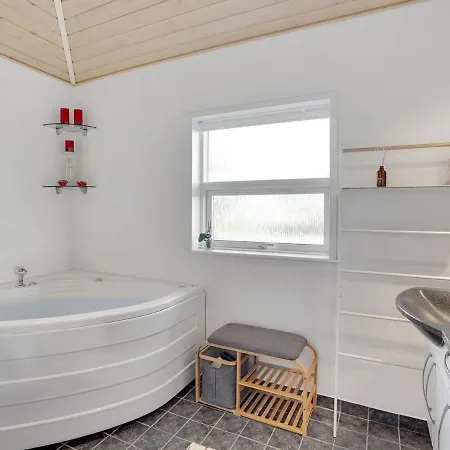 Casa vacanze Unge - 200m From The Sea In Se Jutland By Interhome *